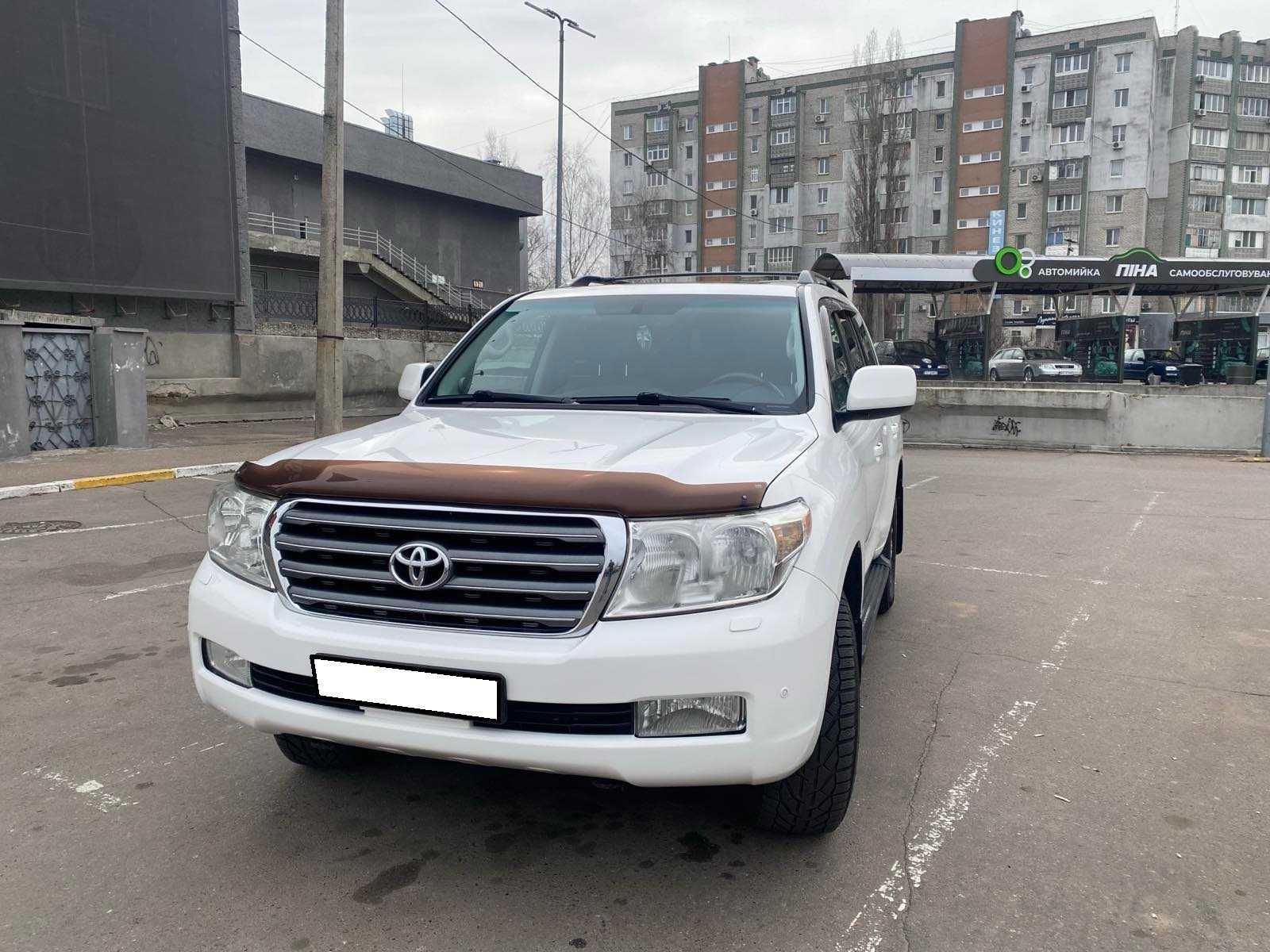 Toyota Land Cruiser 200 2008 року 5,7 л./бензин