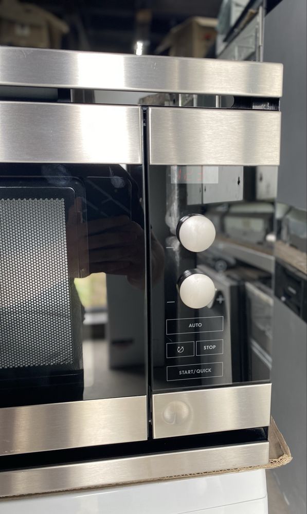 Micromat 1760E — німецька мікрохвильова піч AEG‑Electrolux