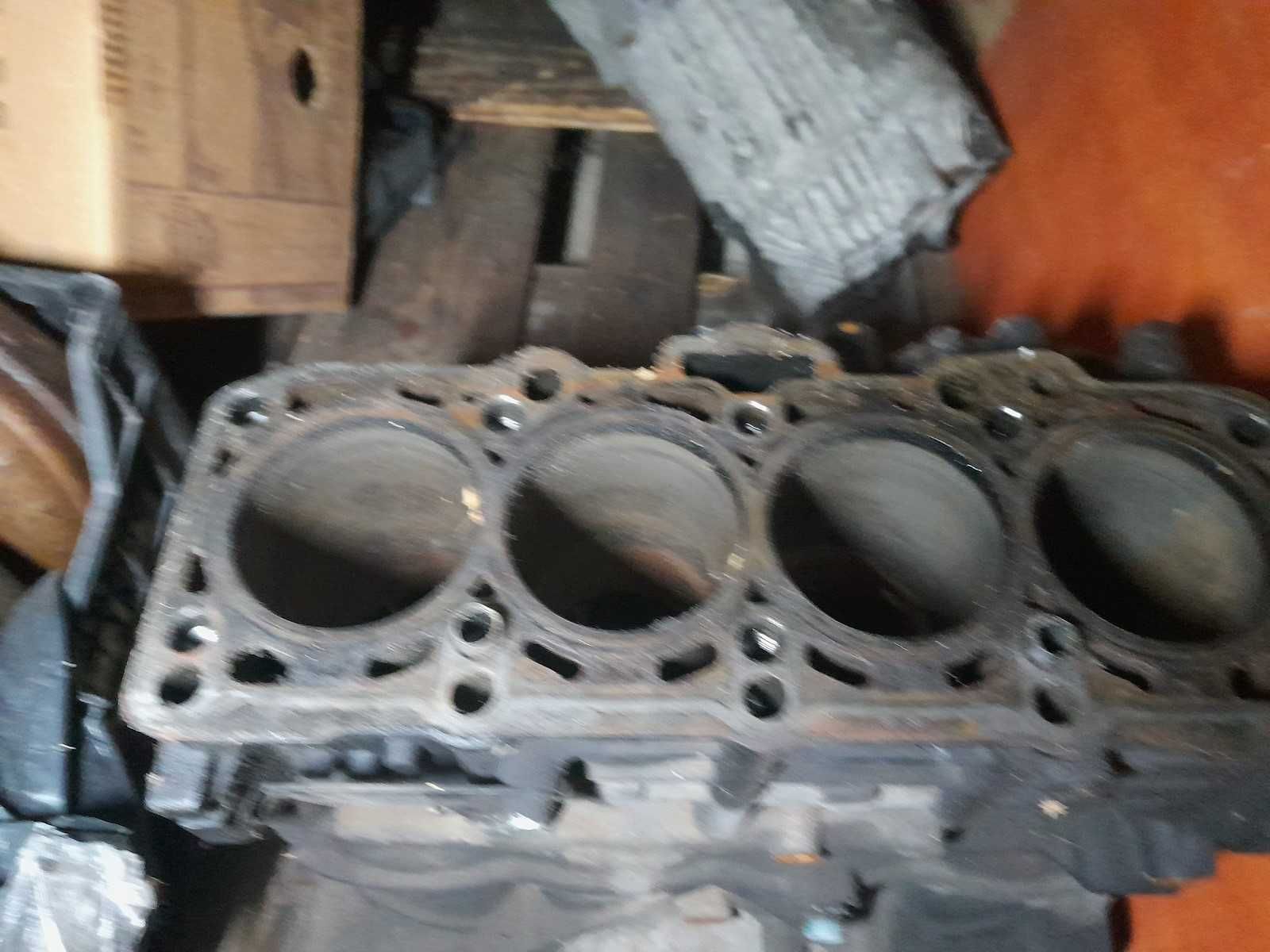 Blok silnika dół 1.9 TDI Vw Caddy Golf BLS 105 KM bez DPF