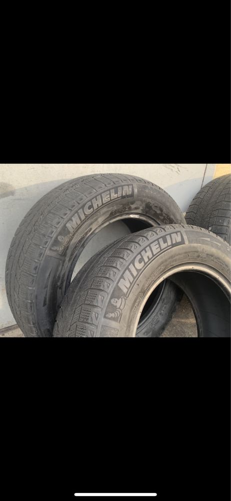 Michelin 235/60/16