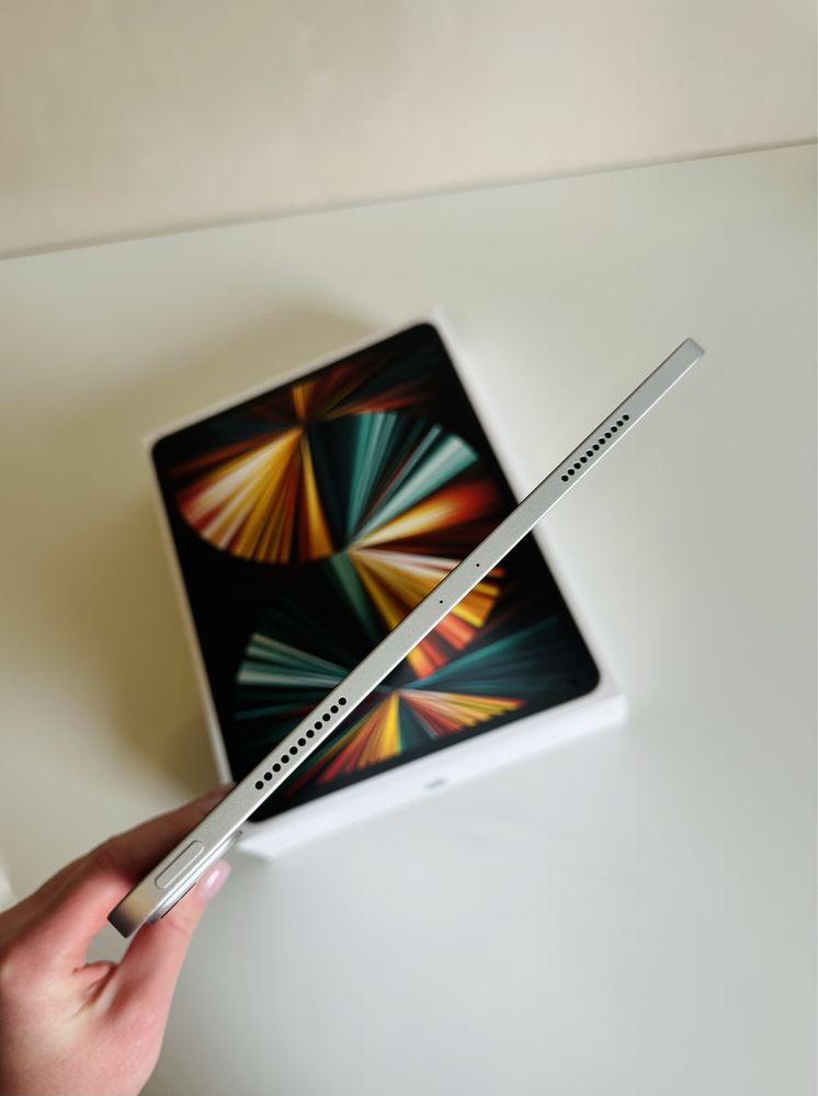 iPad Pro (12,9дюйма) 5-го покоління 128 gb  Silver повний комплект