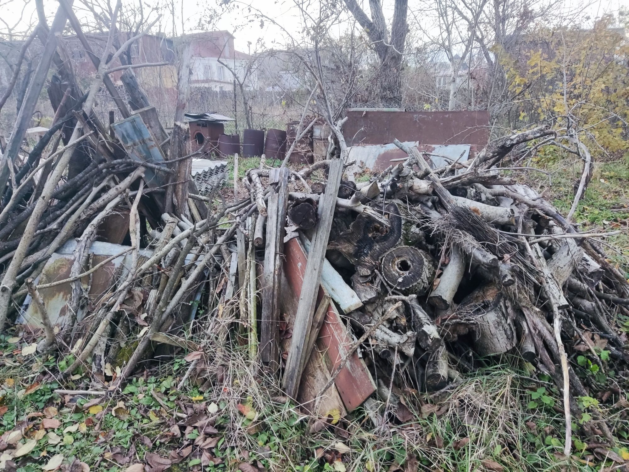 Дрова, деревина, балки, лаги на зиму палити