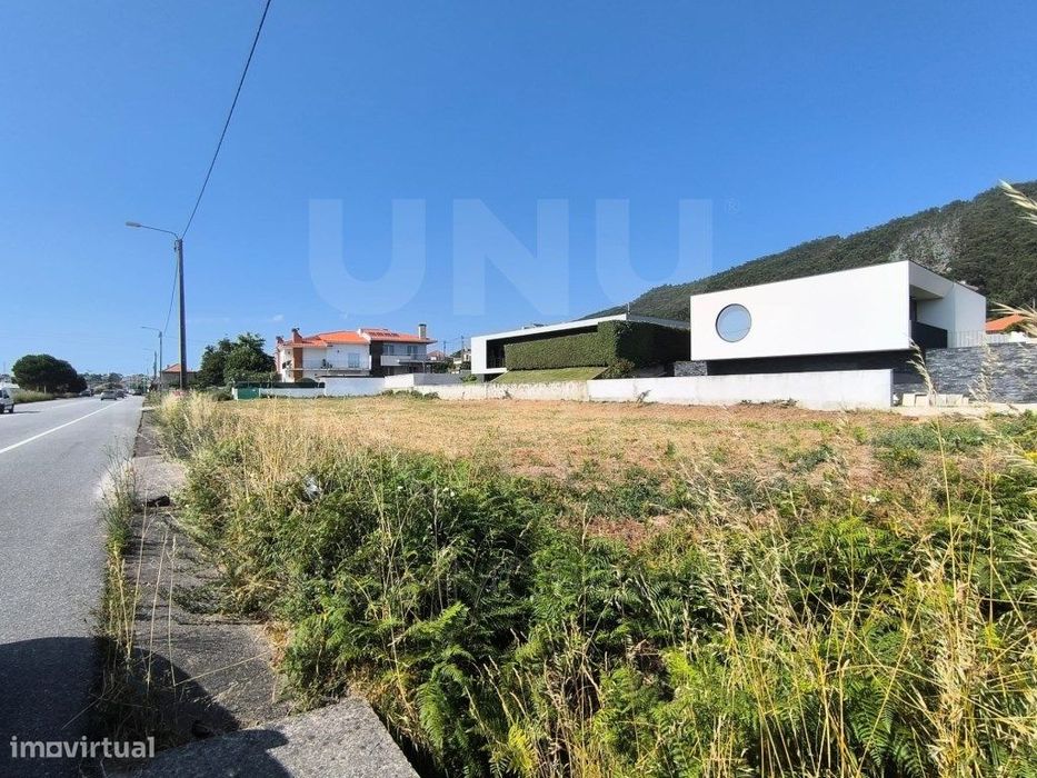Terreno em Carreço com Vistas Mar