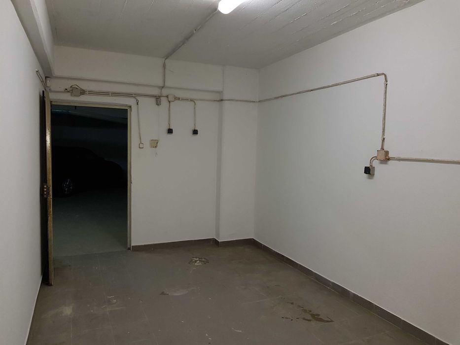 Armazem / Arrecadação em Carnide com 18m2