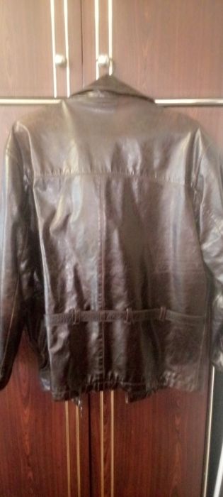 Кожаная куртка мужская  б/у 50 размер