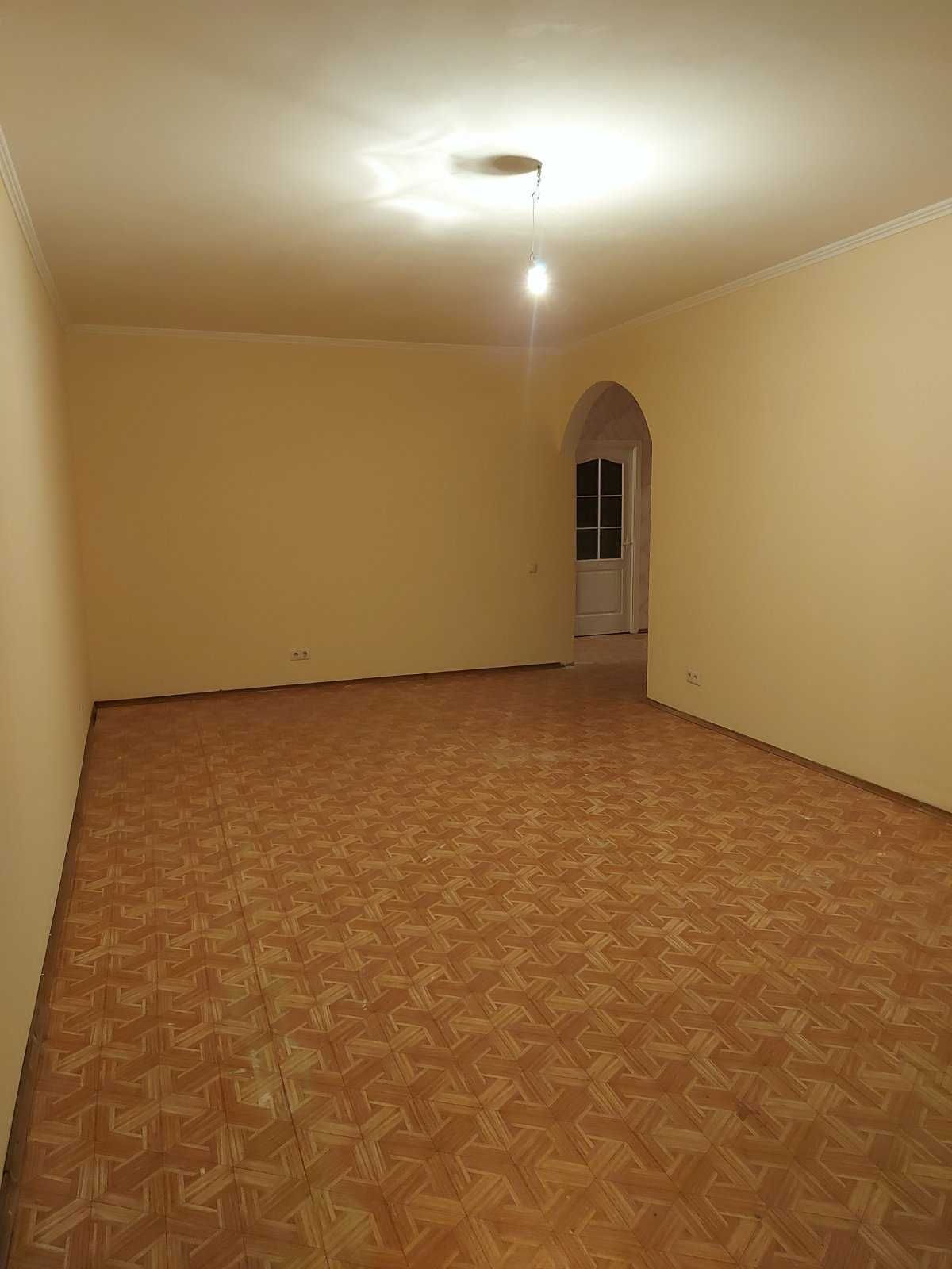 Позняки Здолбунівська 3Г, 3-х кім, 2/25п, 101кв.м. тепла 92000 $, торг