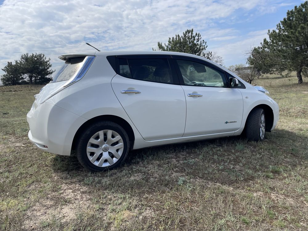 Nissan Leaf 2014