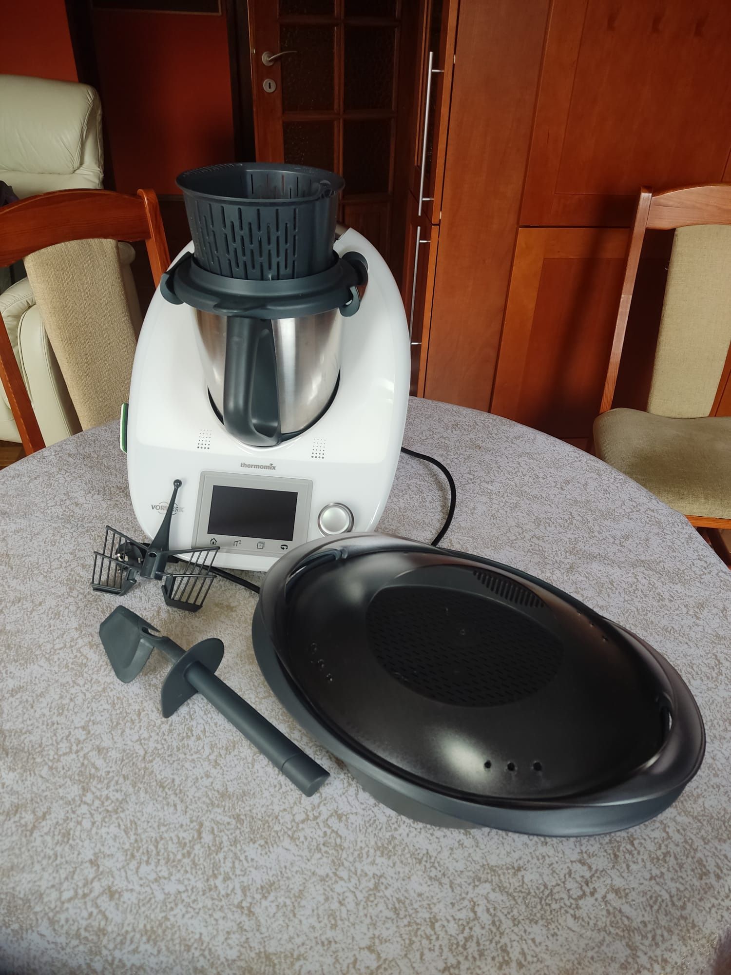 Sprzedam THERMOMIX 5