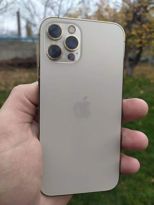 Продам iPhone 12 Pro айфон в гарному стані