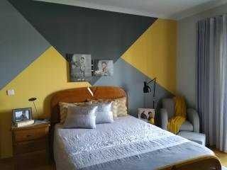 Conjunto de Móveis para Quarto em Madeira | Cama e Estúdio Completo