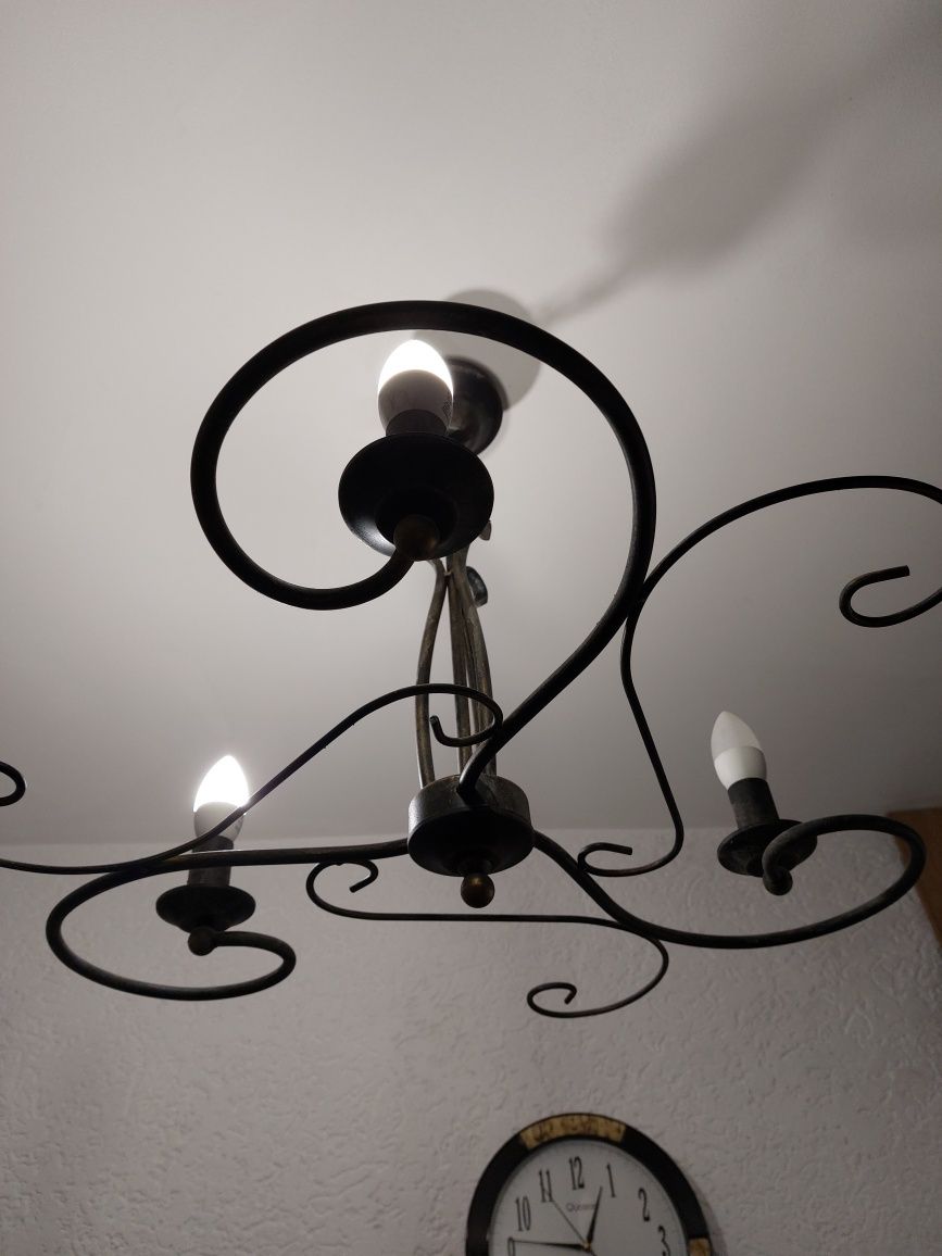 Lampa sufitowa metalowa