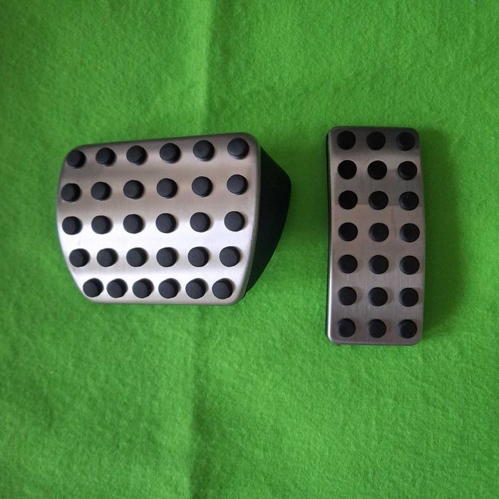 Накладки на педали AMG Mercedes C,E,S,G,CLS,GLS,GLK,GLC,GLE,ML,GL