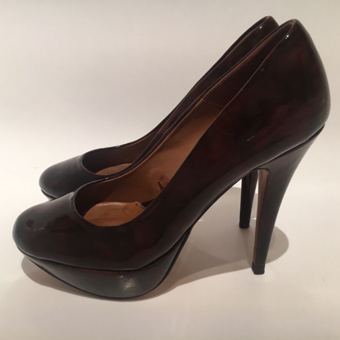 Szpilki Zara Woman, rozm. 38, brązowe, lakierowane, jak nowe, wysokie