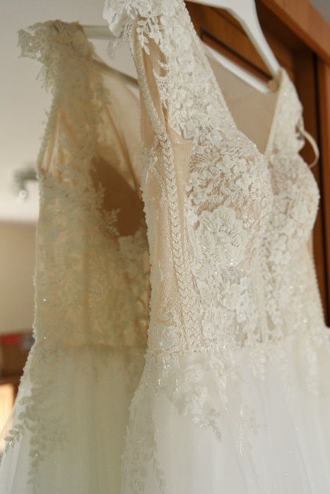 Suknia ślubna model 1272