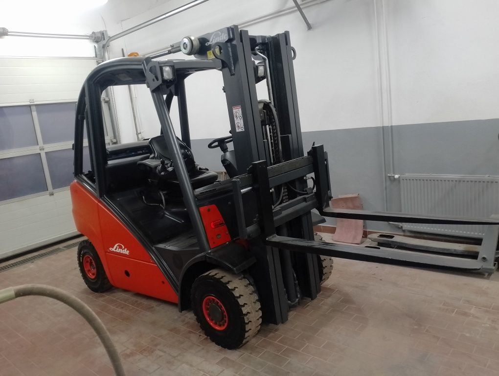 Wózek widłowy Linde h25 wolny skok triplex