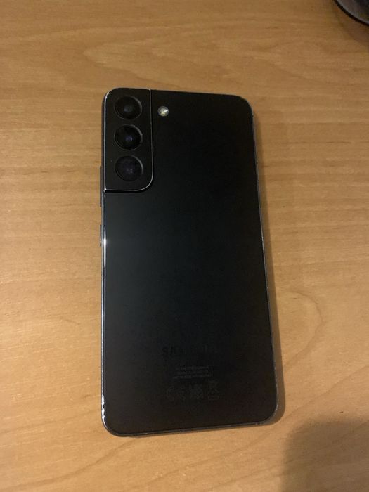 Samsung s22 8/128