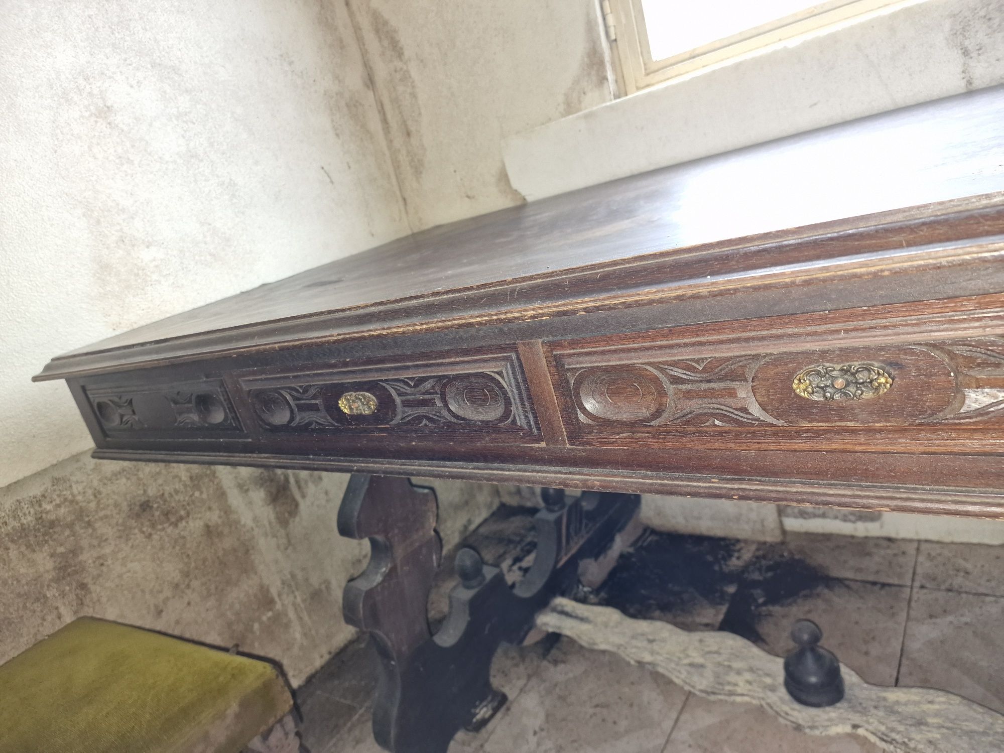 Mesa para restauro + 4 cadeiras