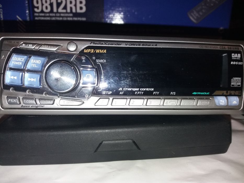 Автомагнитола Алпайн