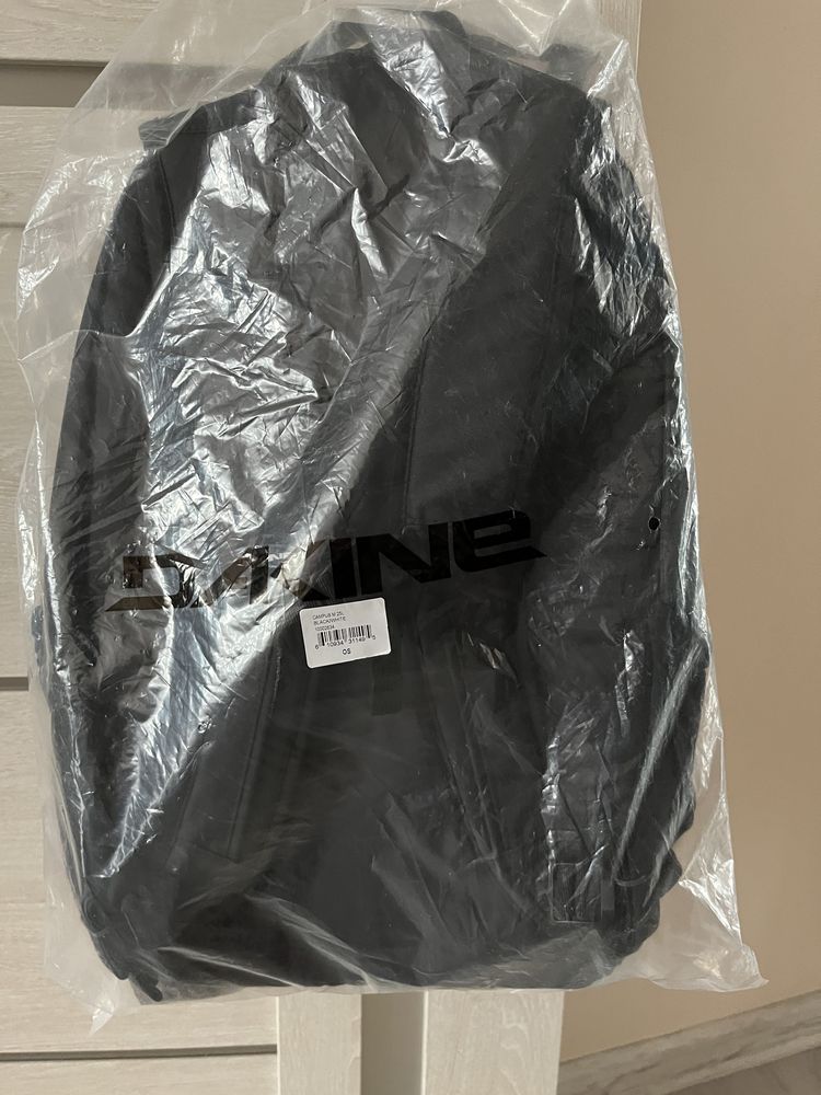 Рюкзак DAKINE Campus M 25L black новий