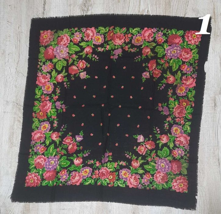 Платок шерстяной времен СССР. Хустка шерстяна, хустина.