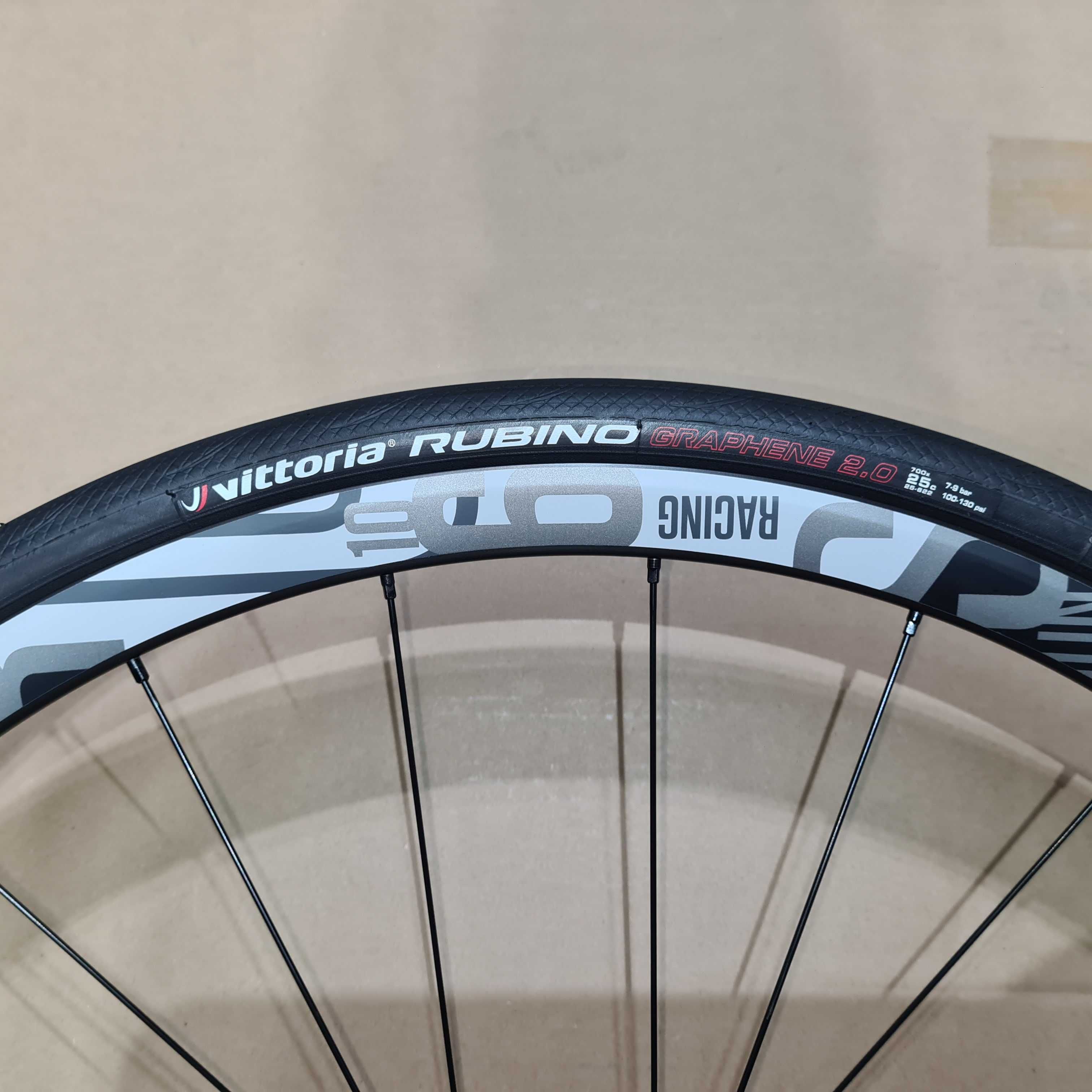 Rodas Fulcrum Racing 600 DB + Vittoria Rubino G 2.0 700x25c + Cepo