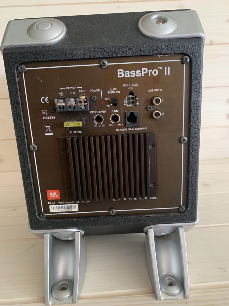 Активний сабвуфер Jbl BassPro 2