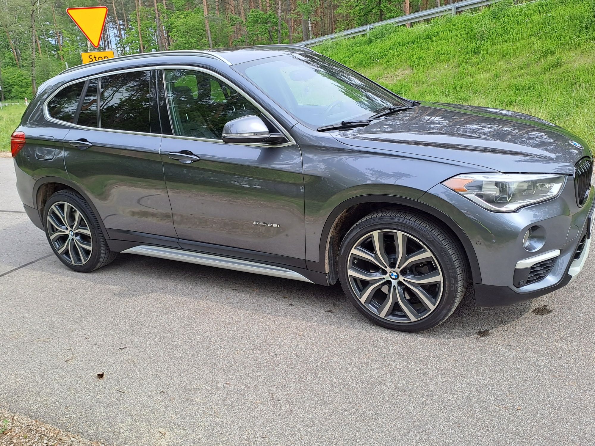 Sprzedam BMW x1 2017 2.8i Sdrive.