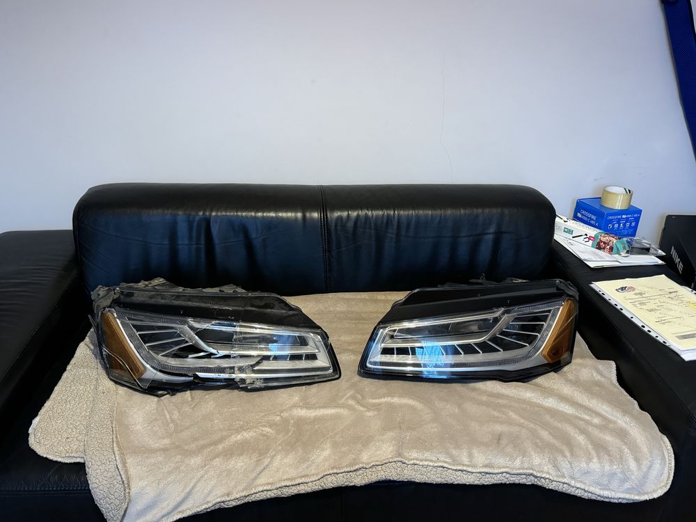 Audi A8 D4 Lift lampy przod matrix full led USA komplet