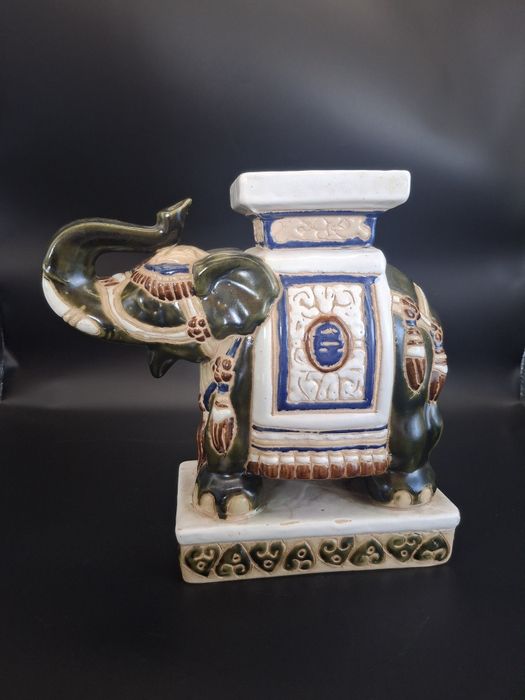 Słoń stojak /kwietnik