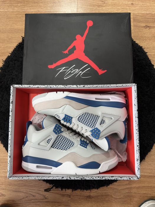 Jordan 4 Military Blue