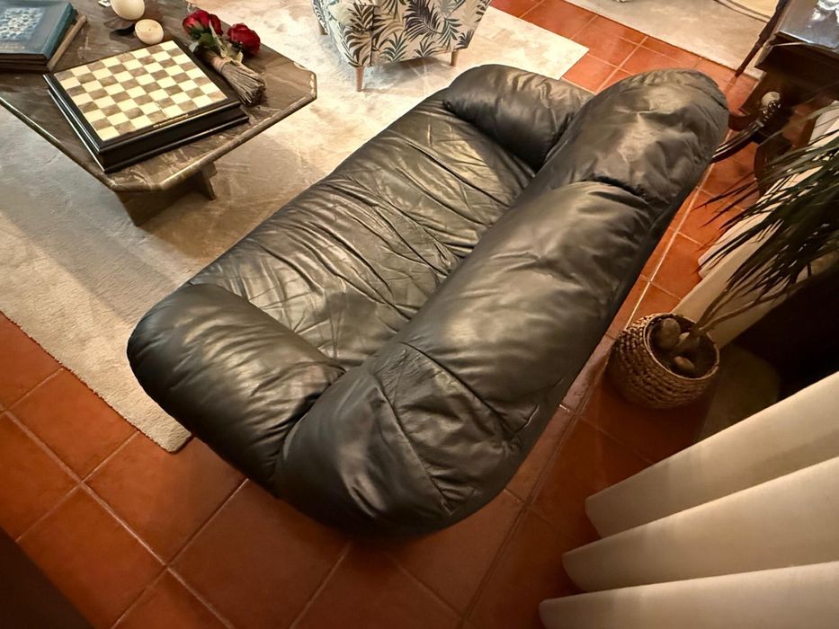 2 Sofás Natuzzi em pele genuína – Conjunto