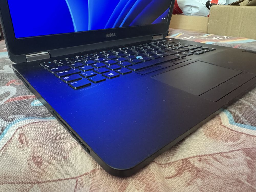 Ноутбуке DELL LATITUDE E7470 + LTE