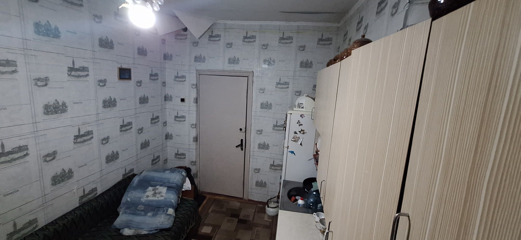 Бориспіль Продам Кімнату в гуртожитку 11 кв.м