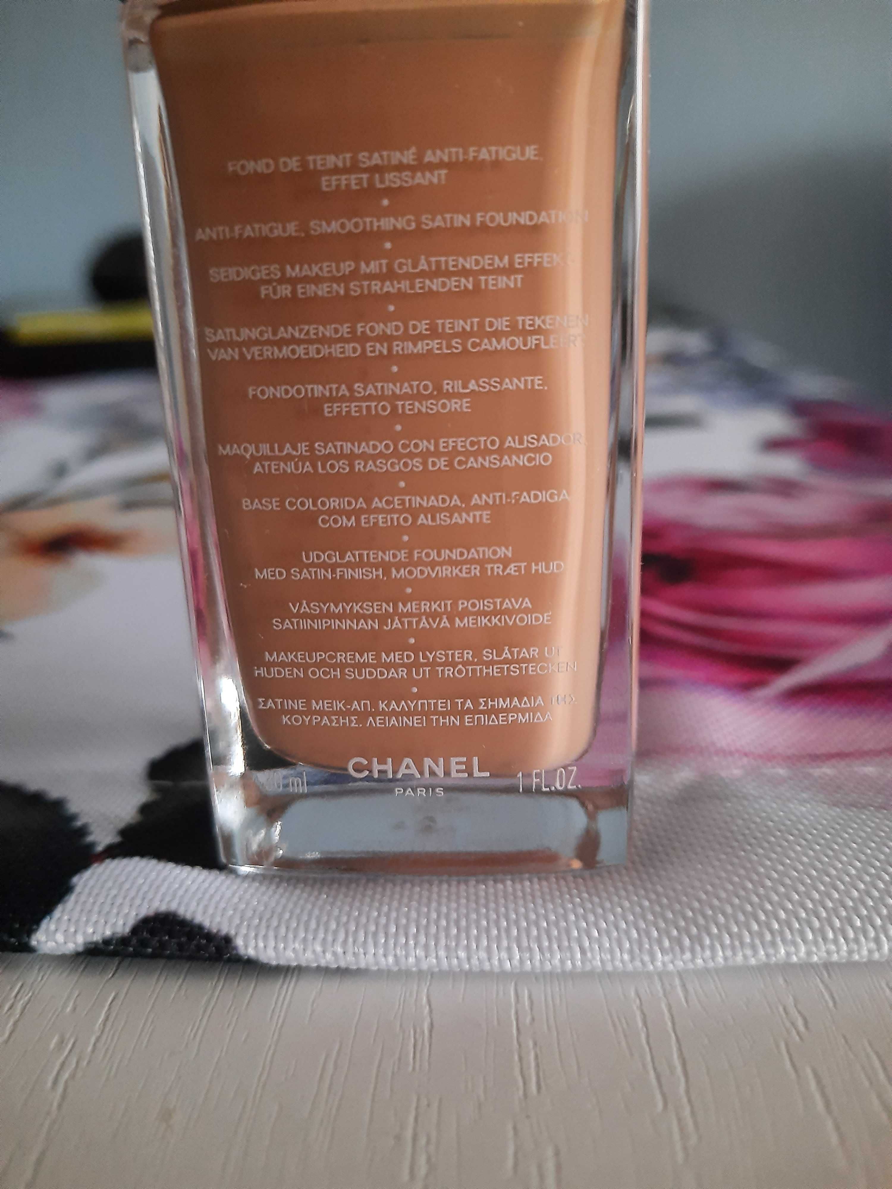 CHANEL VITALUMIERE Podkład w płynie odcień 45 ROSE