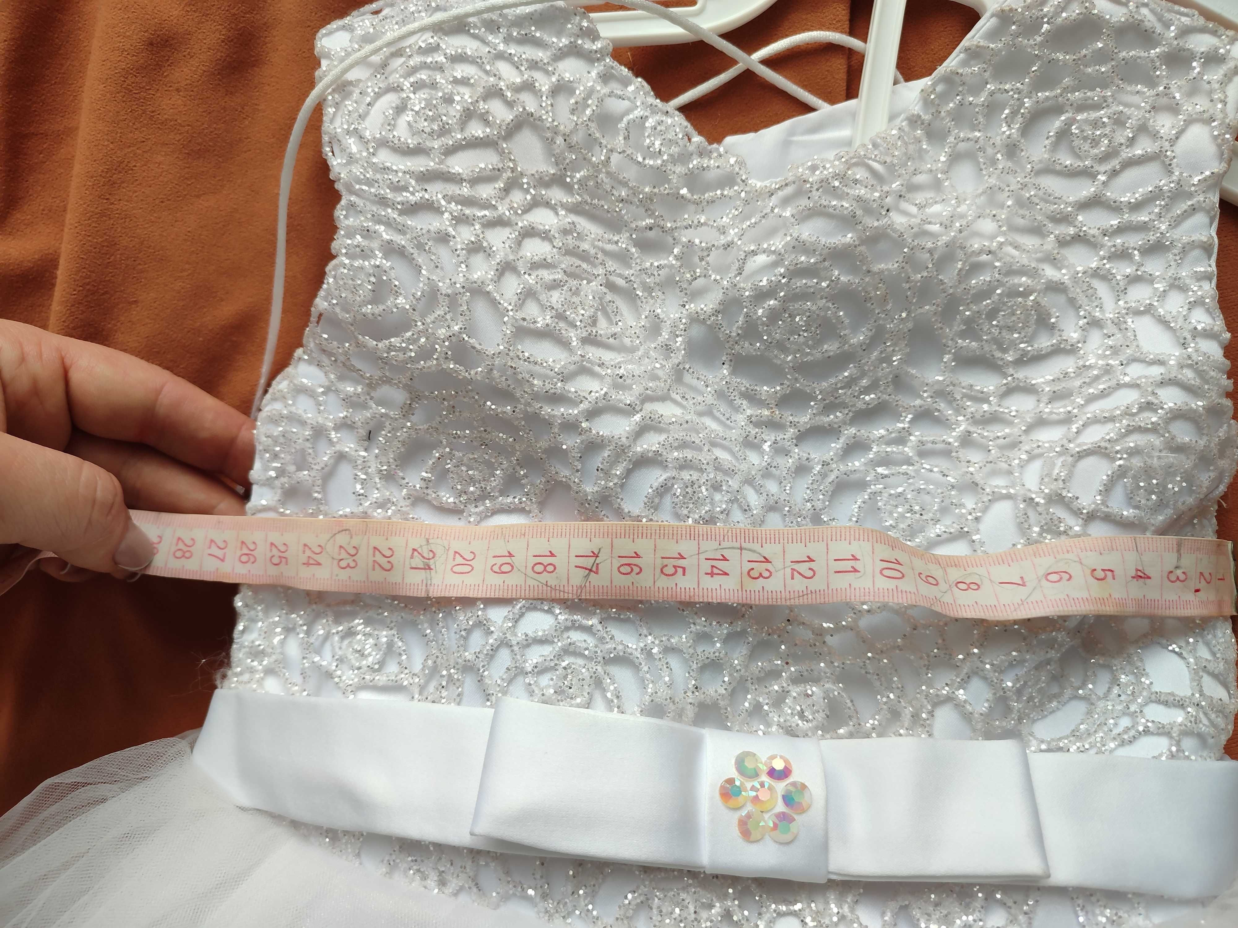 Сукня дитяча біла нарядна на 1.5 - 2 роки