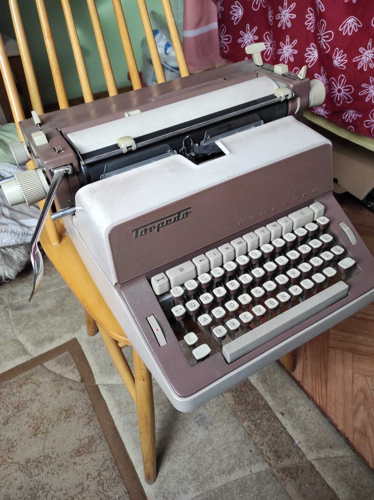 Maszyna do pisania zadbana