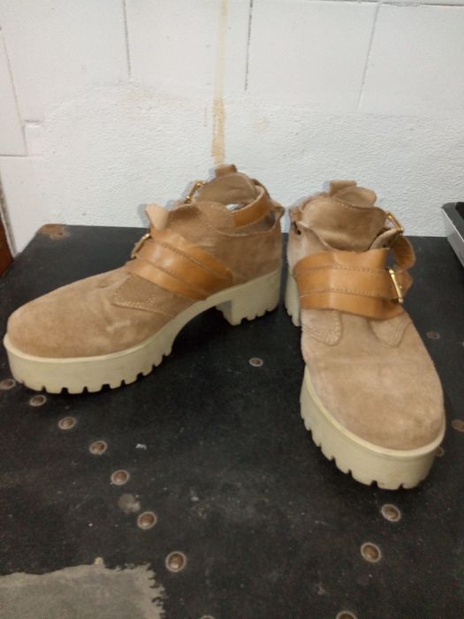 Botins camurça bege