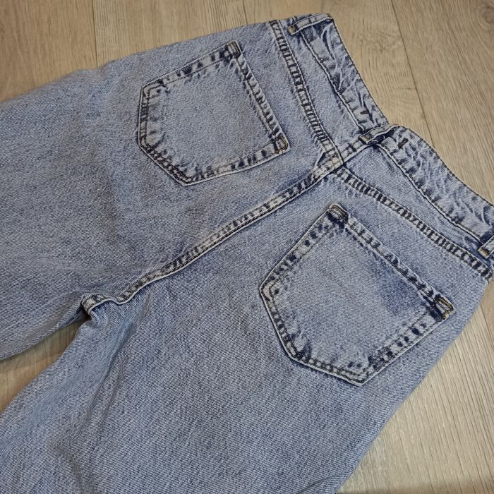 Джинсы трубы рваные