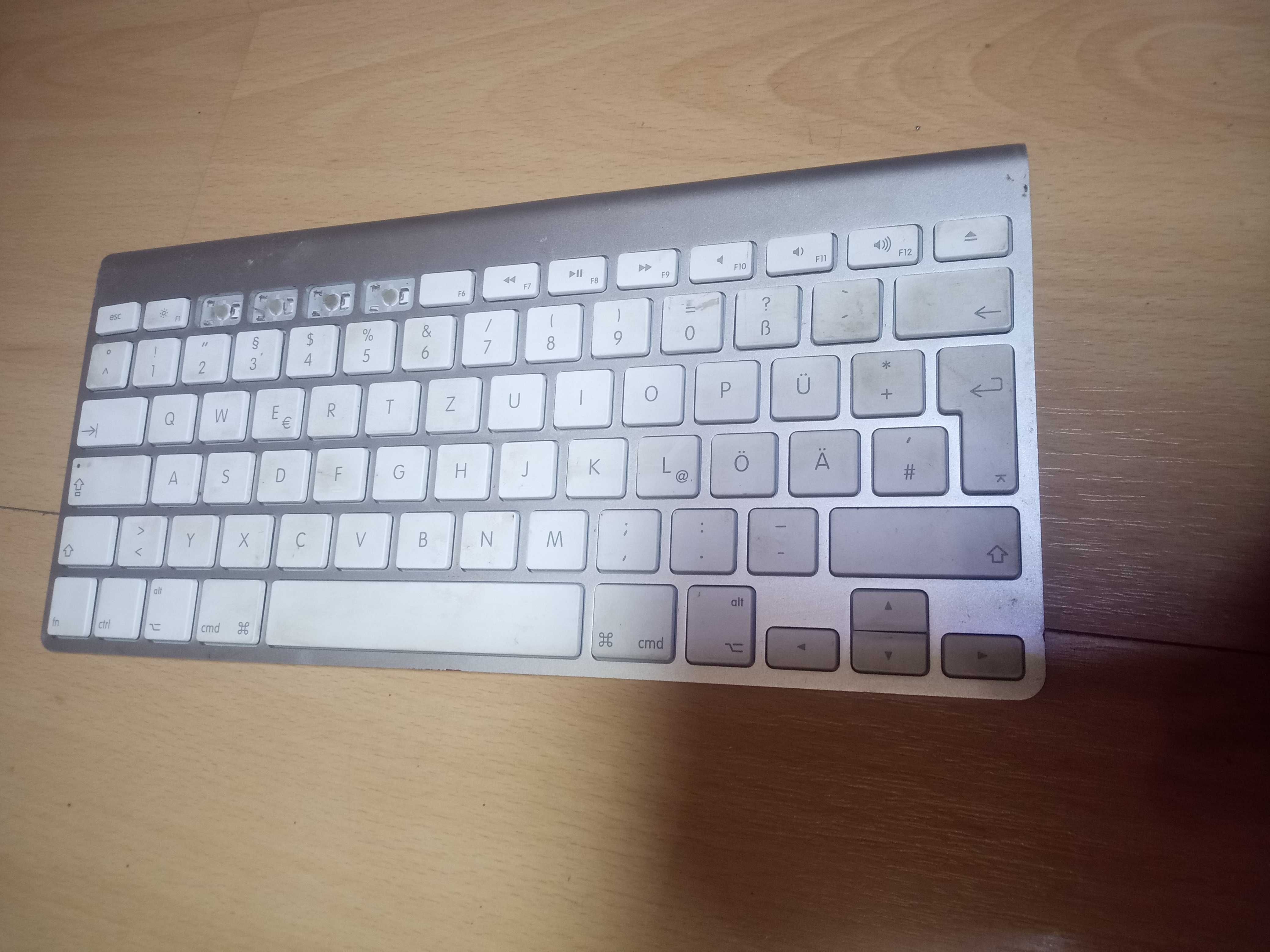 Klawiatura Apple Keyboard A1314 QWERTZ klawisze