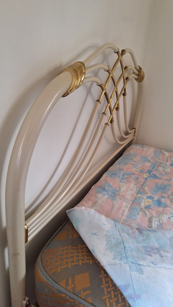 Cama de Casal Antiga