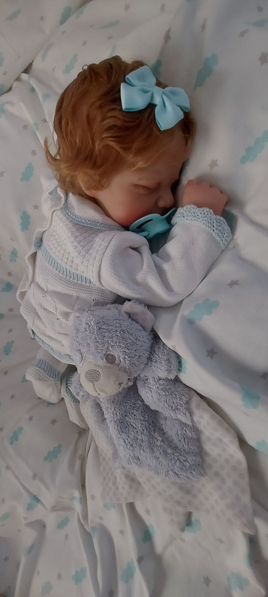 Bebe reborn realista menina com 50 cm com enxoval