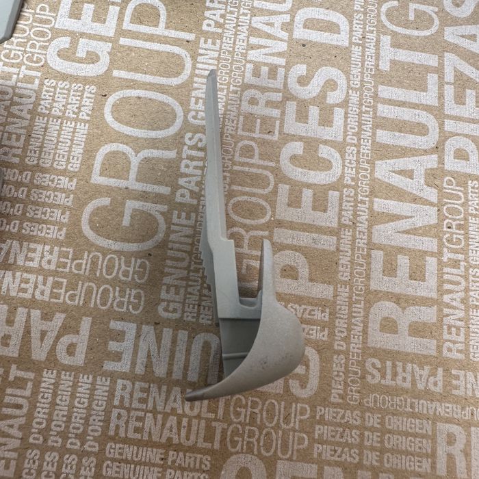 Заглушка фіксатор потолка Рено Меган 3 Лагуна 3 Сценік 3