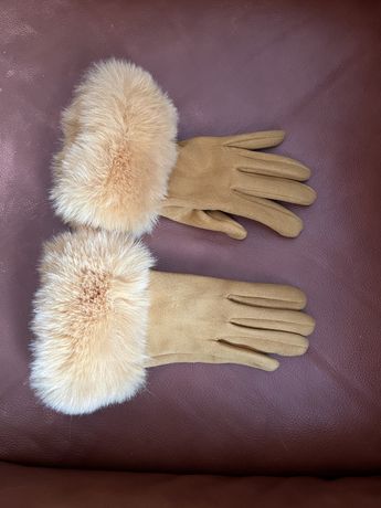 Замшеві перчатки