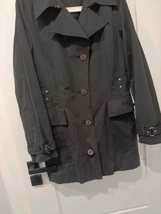 Czarny płaszcz trencz Basic classic s