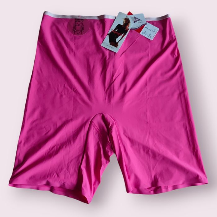 Моделююча білизна, шорти Triumph