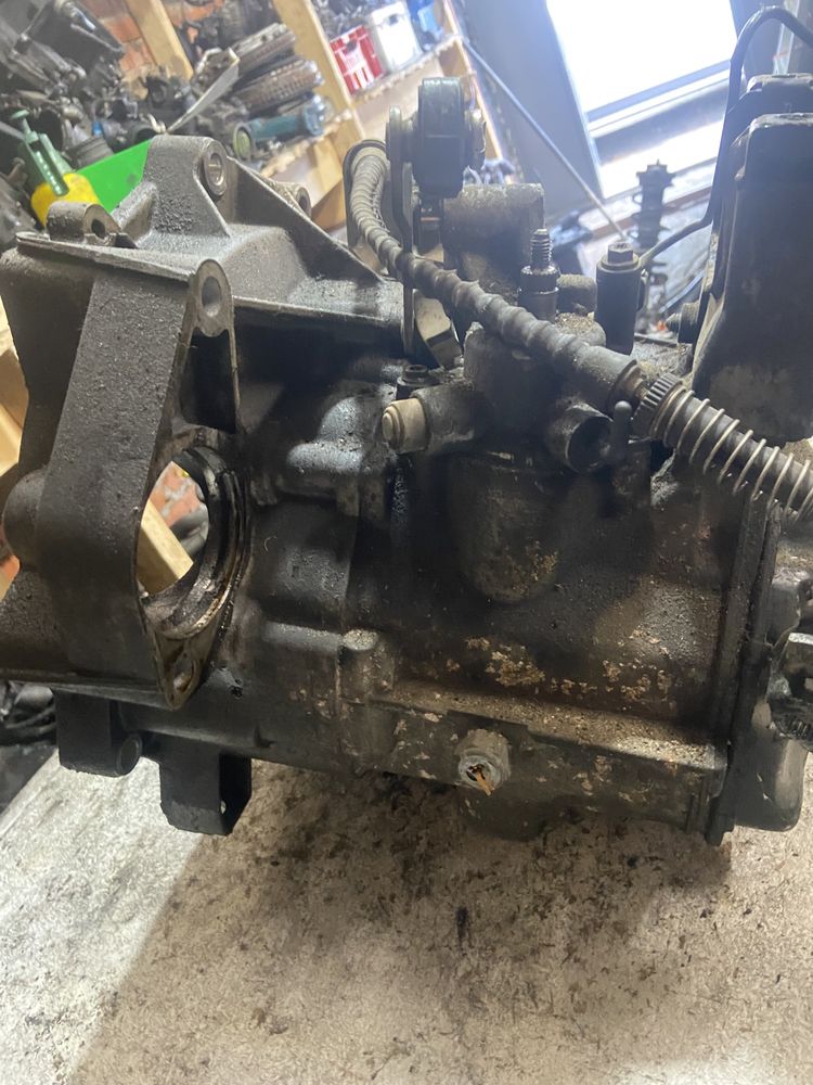Кпп коробка передач шкода фабія 1.2,1.4 16v 02T301103M J N
