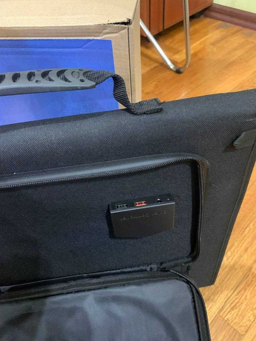 Сонячна зарядна портативна панель 100Watt Ватт чемоданчик