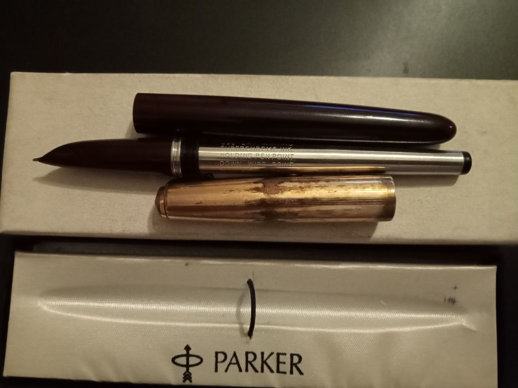 Caneta Parker 51