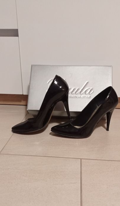 Czarne szpilki - szpic