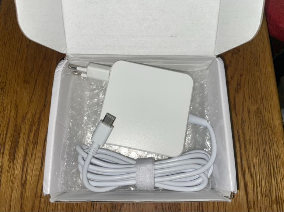 Зарядка 65w для lenovo и других гаджетов